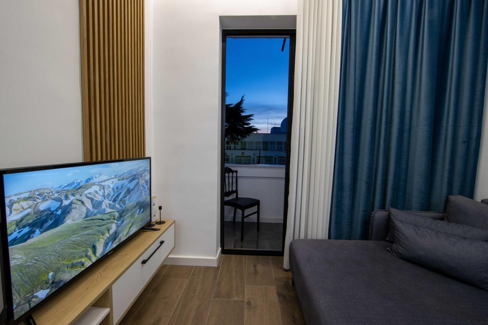 Niki'S Apartments Tiranë Luaran gambar